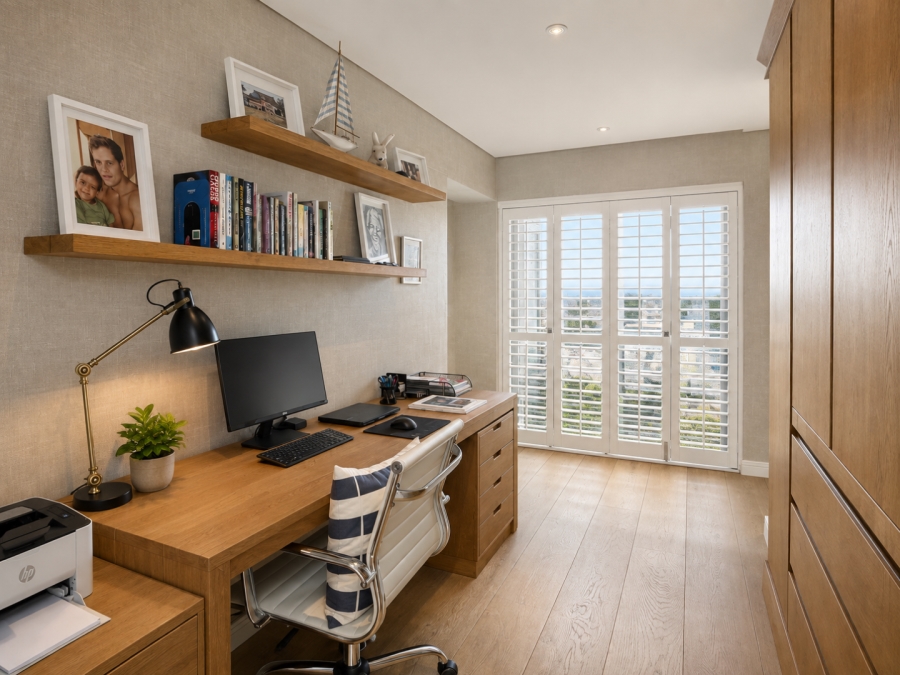 2 Bedroom Property for Sale in Sea Point Western Cape